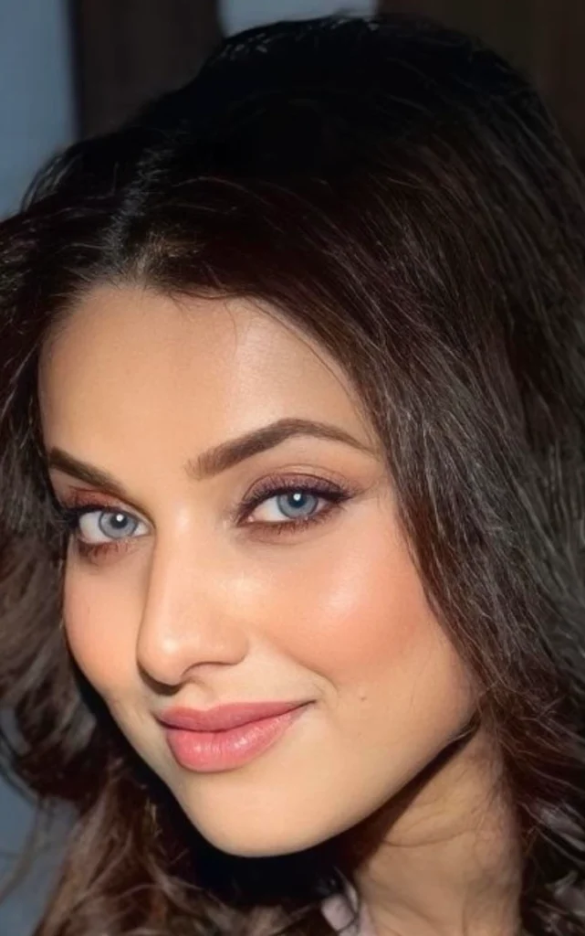 Pamela Mondal's Fabulous Looks