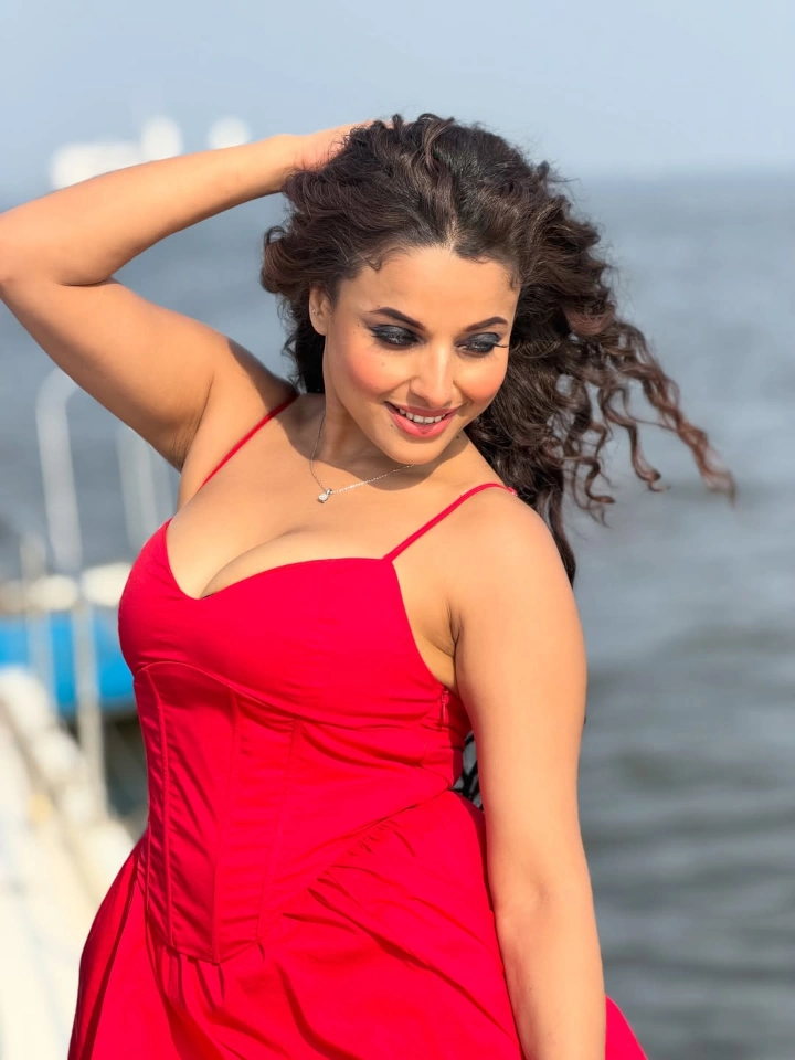 Pamela Mondal's Hot & Spicy Image