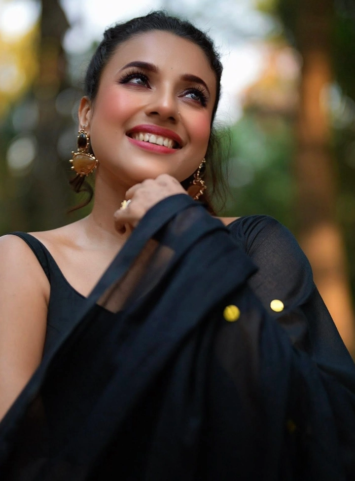 Pamela Mondal's Hottest Smile Ever
