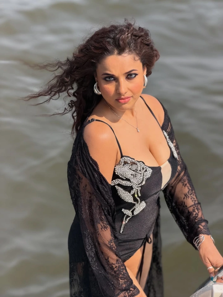 Pamela Mondal's Stunning Looks in a Bikini