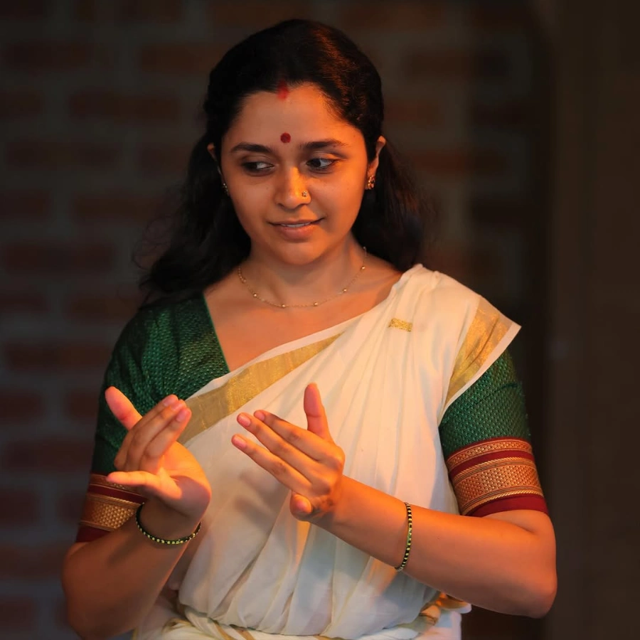 Payal Jadhav Instagram Images