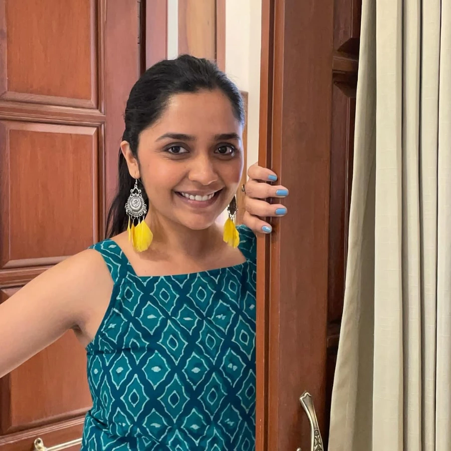 Payal Jadhav Weight