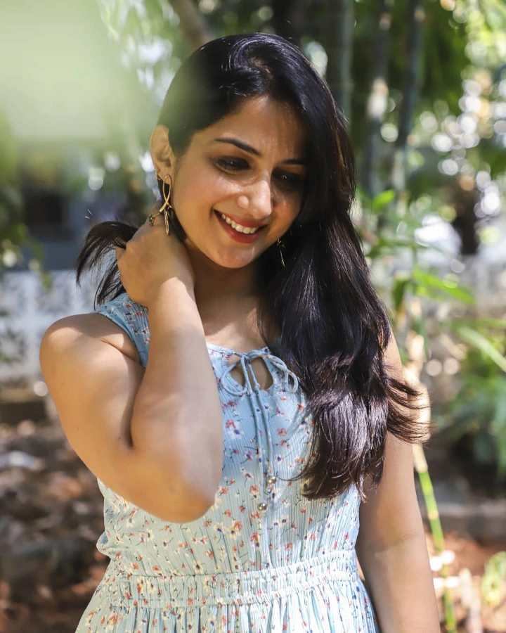 Poorva Gokhale Facebook Images