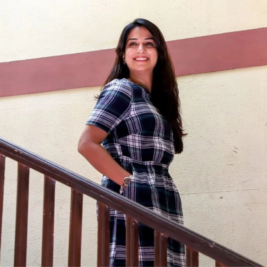 Poorva Gokhale Net Worth