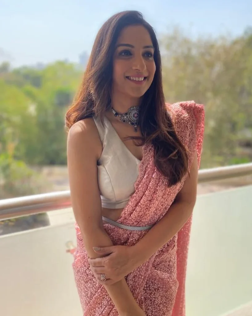 Poorva Gokhale Saree Image