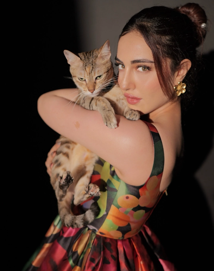 Samreen Kaur has a Pet Cat