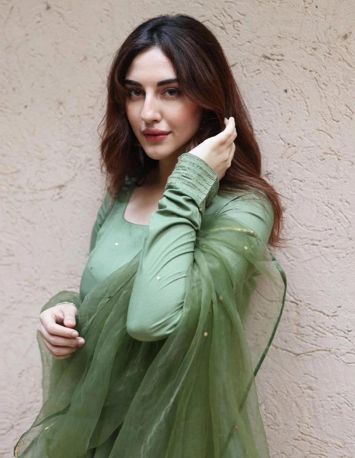Samreen Kaur in 83