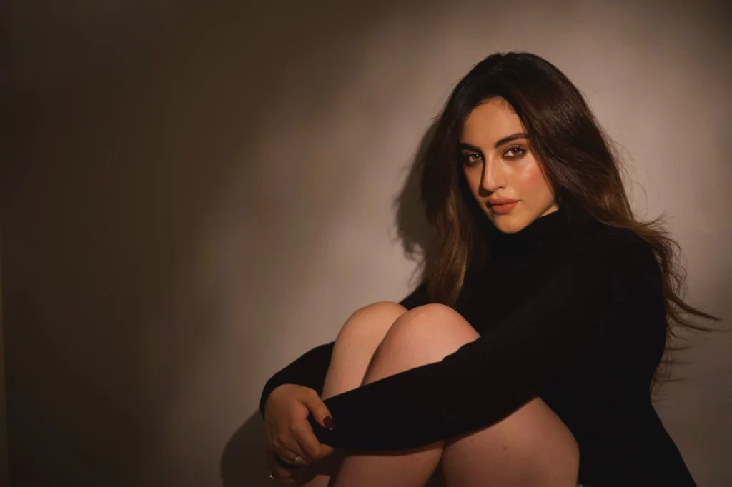 Samreen Kaur in Harjayi Ve