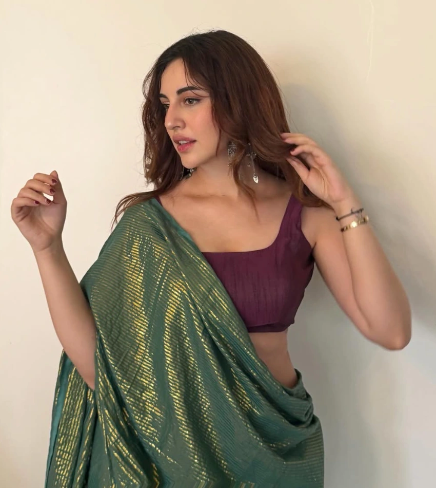 Samreen Kaur in Indian Traditional Saree