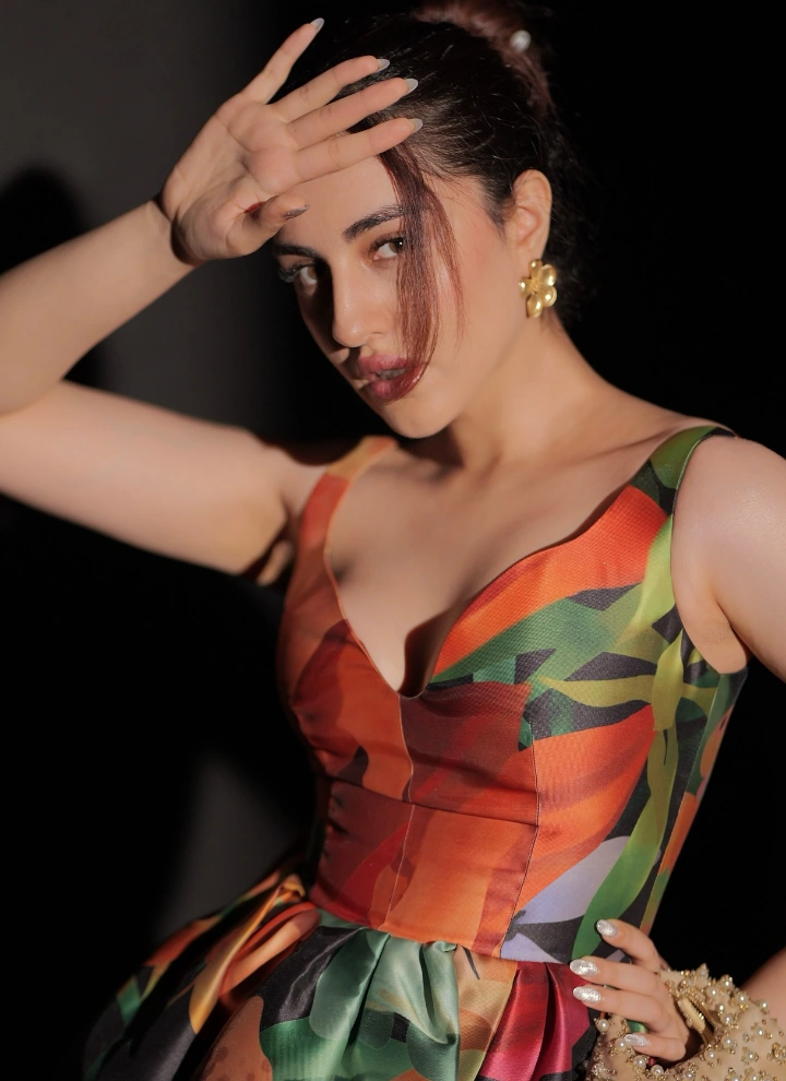 Samreen Kaur's Gorgeous Figure