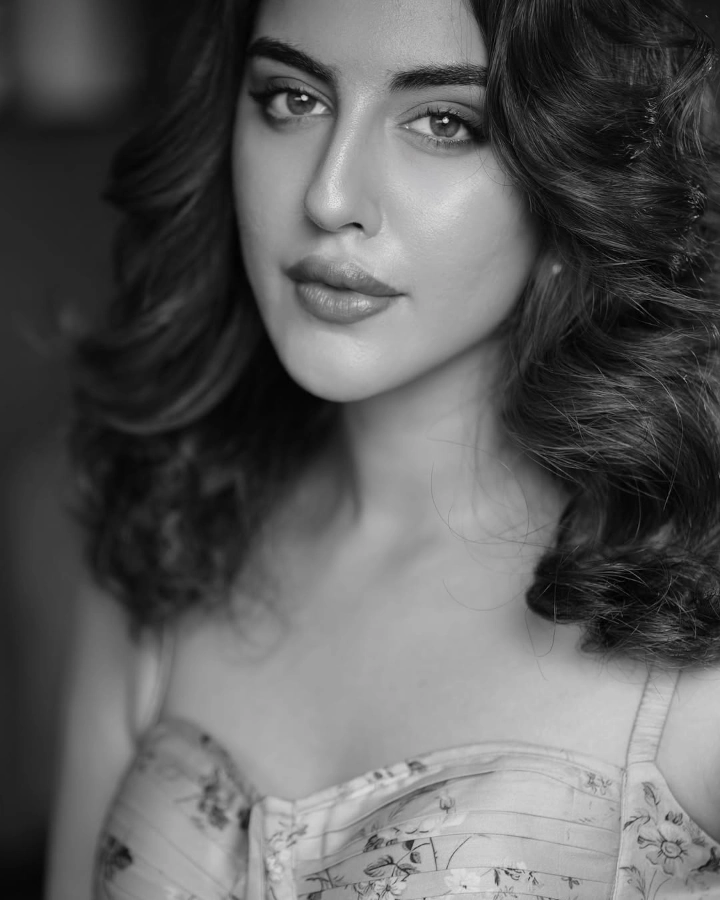 Samreen Kaur's Hot Face