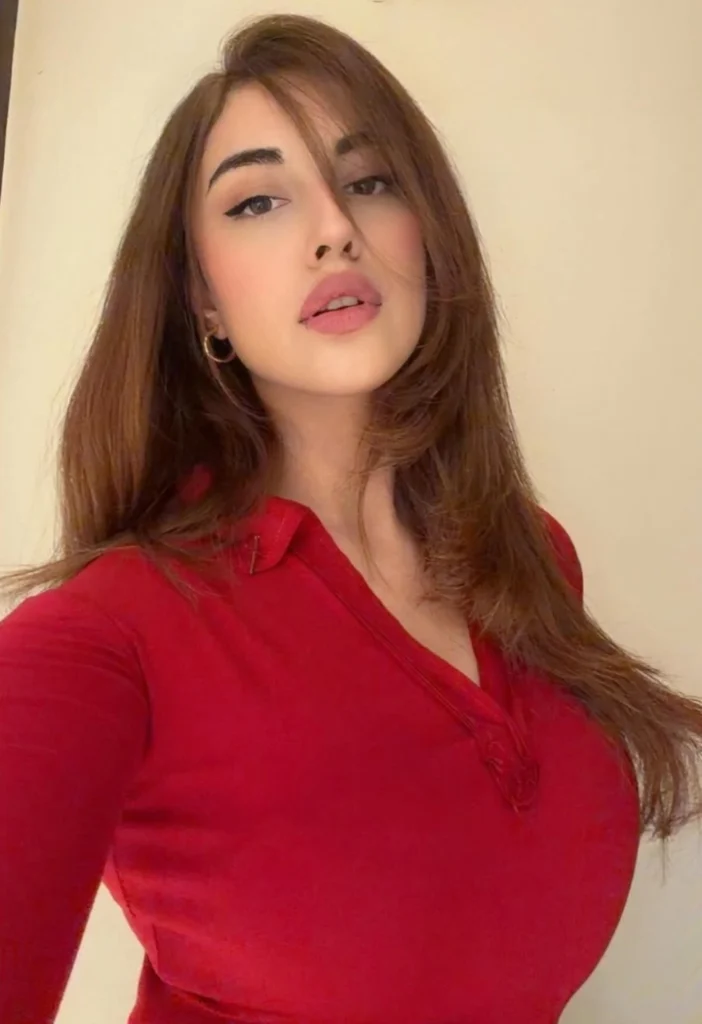 Samreen Kaur's Hot & Spicy Image