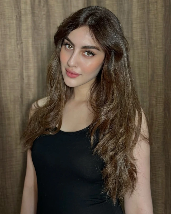 Samreen Kaur's Long Hair