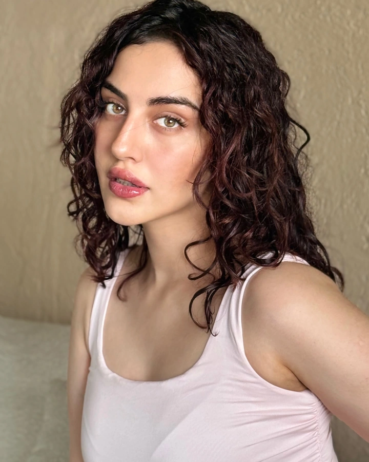 Samreen Kaur's Prettiest Looks Ever