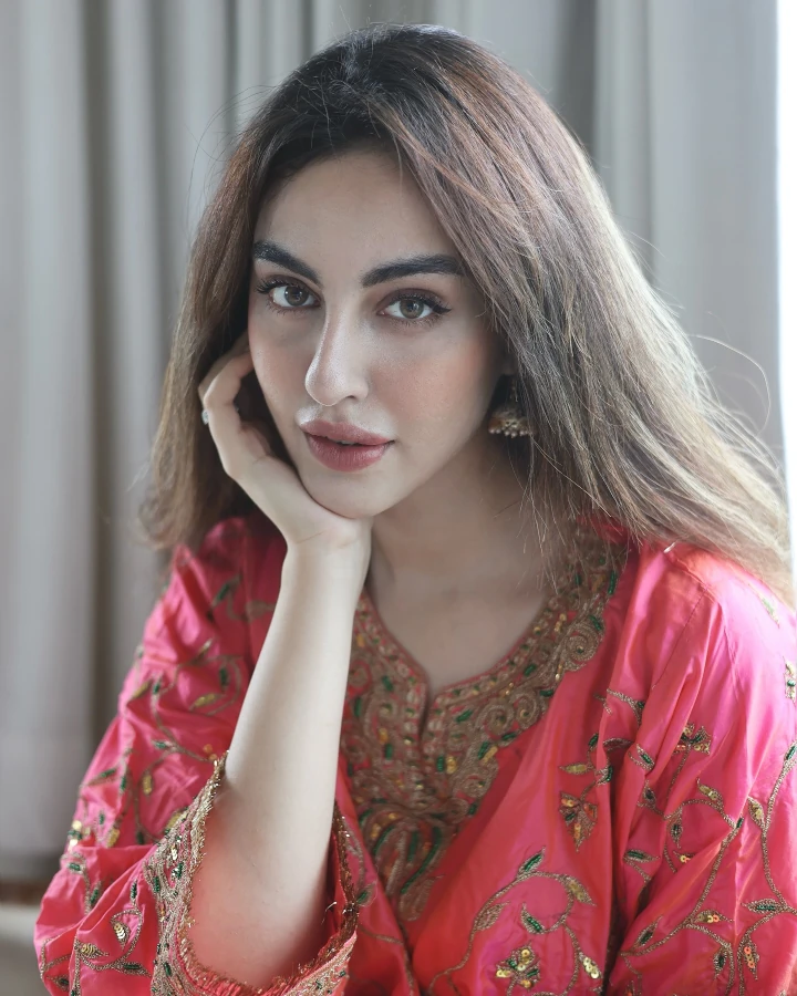 Samreen Kaur's Real Indian Beauty