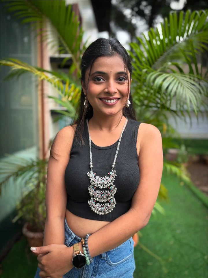 Jui Gogri Currently Lives in Mumbai, Maharashtra, India