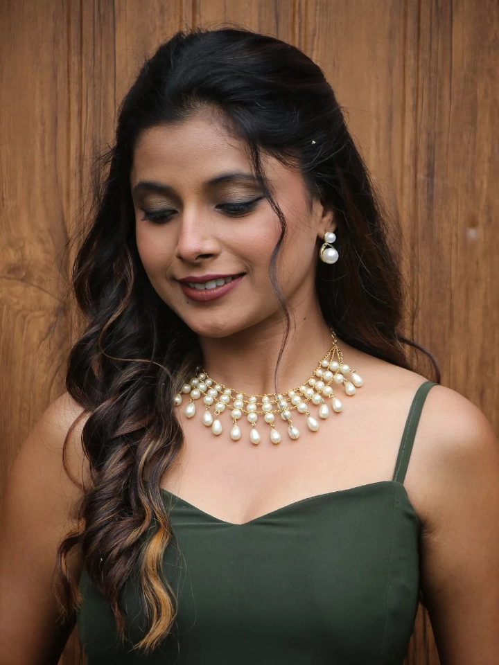 Jui Gogri in various India Jewellery Advertisements