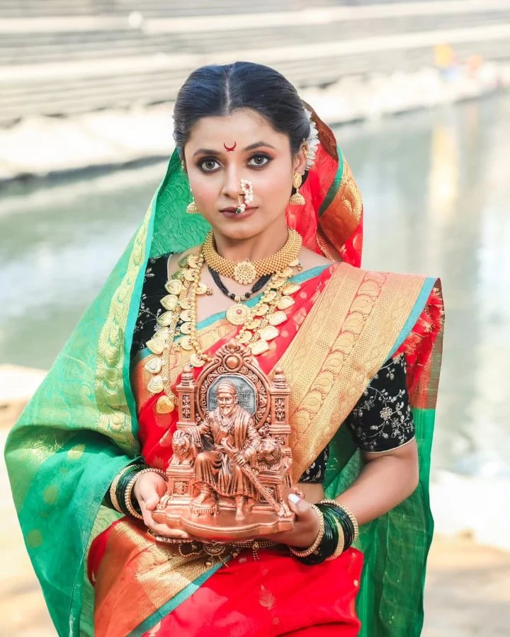 Jui Gogri worship Chhatrapati Shivaji Maharaj