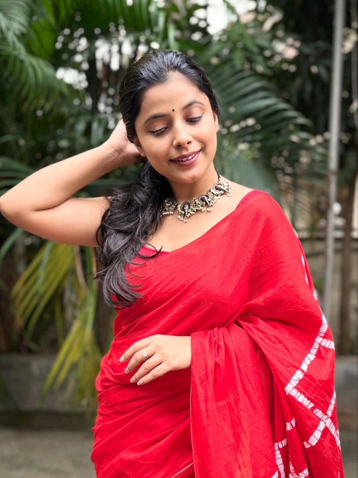 Jui Gogri's Hot and Gorgeous Looks for Image