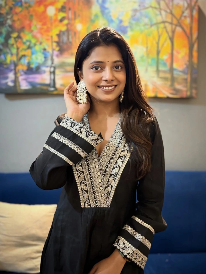 Jui Gogri's Hottest Smile Ever