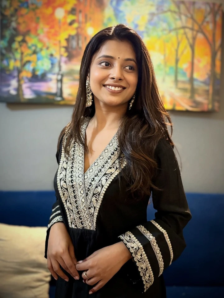Jui Gogri's Real Indian Beauty