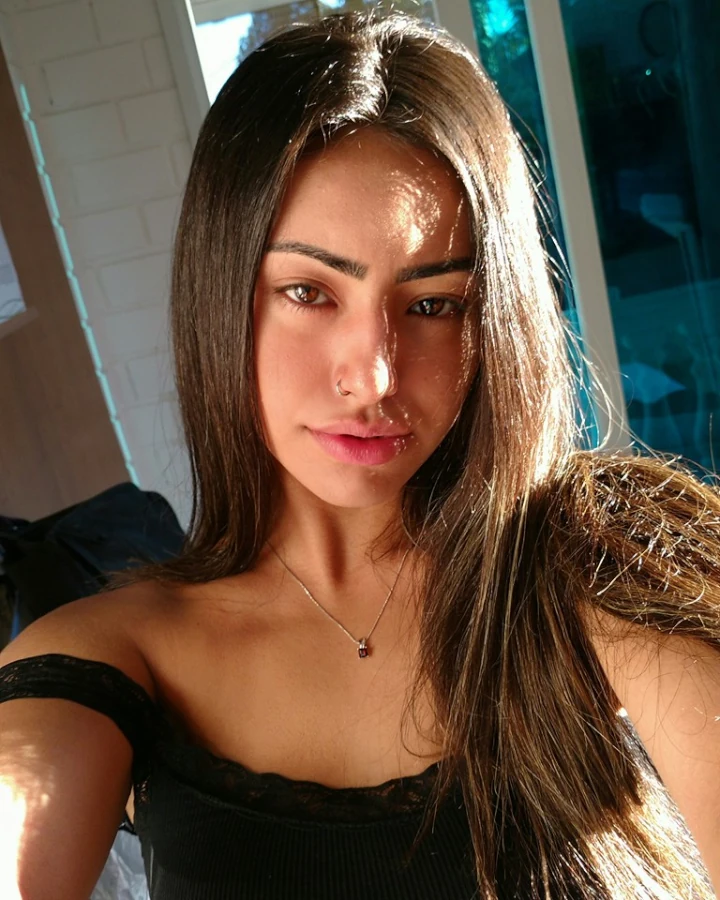 Mariana Tollendal Filmography