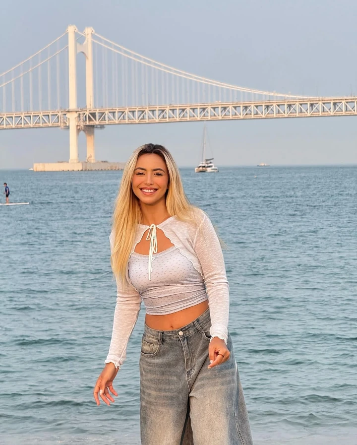 Mariana Tollendal's Lovely Smile