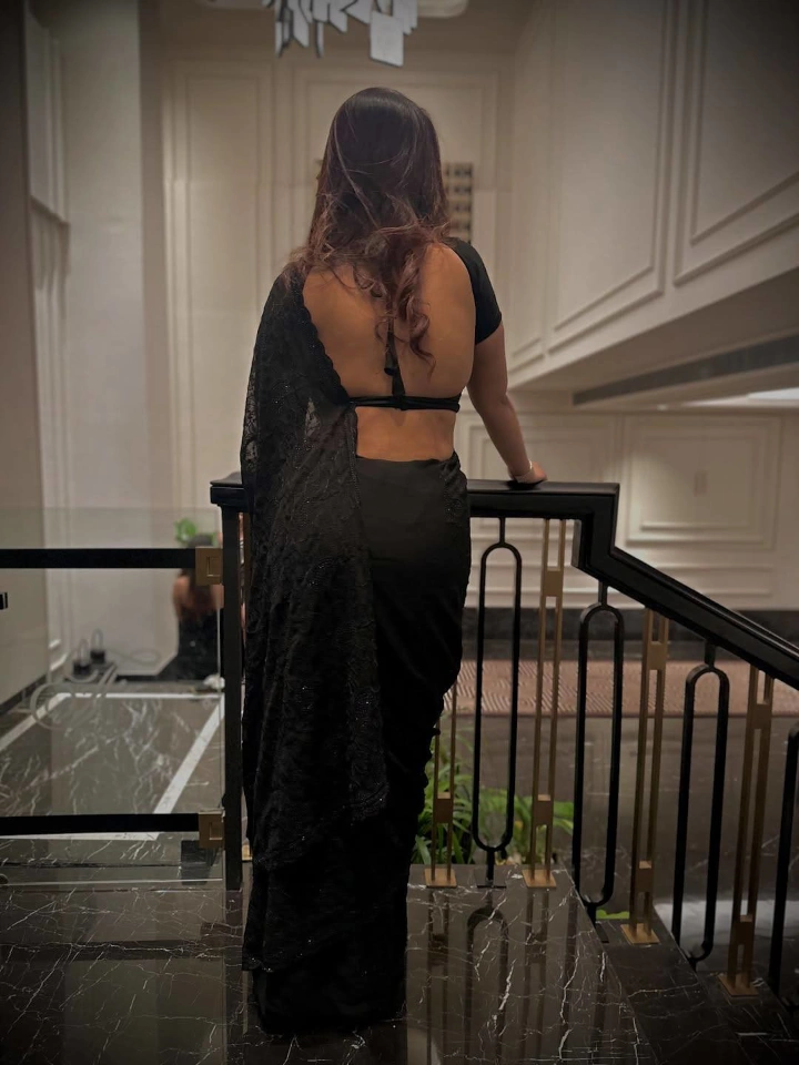 Rasha Kirmani's Beautiful Back Image