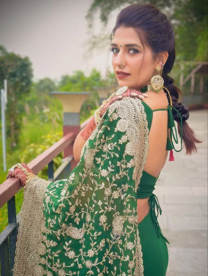 Rasha Kirmani's Gorgeous Back