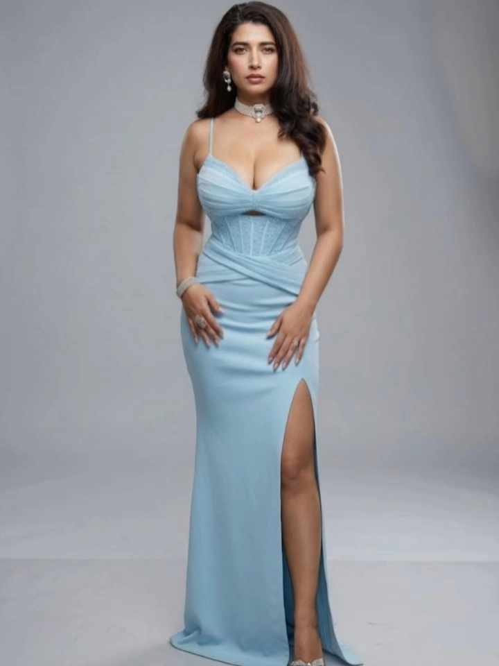 Rasha Kirmani's Gorgeous Figure
