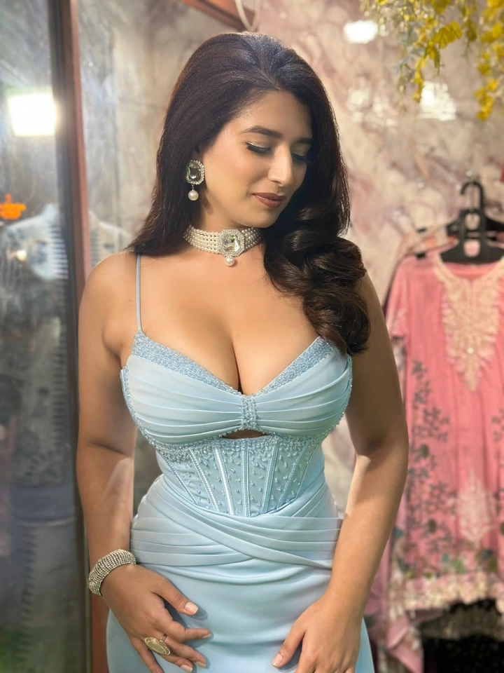 Rasha Kirmani's Hottest and Cutest Cleavage Shown Ever