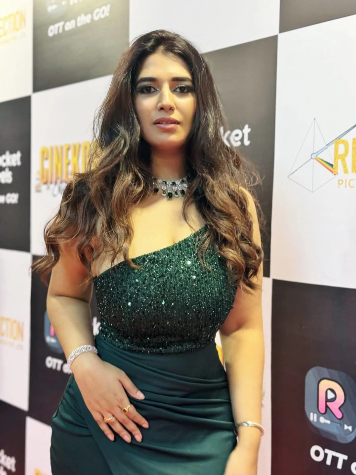 Rasha Kirmani's Hottest and Gorgeous Looks