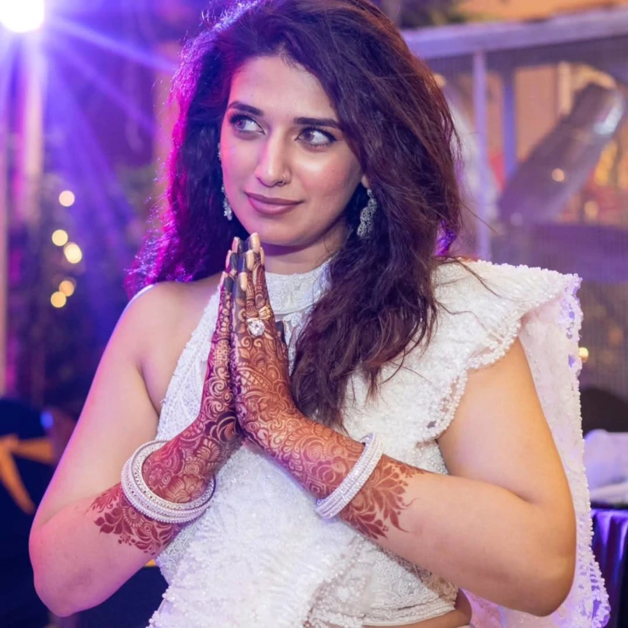 Rasha Kirmani's Skin tone is Extremely Fair